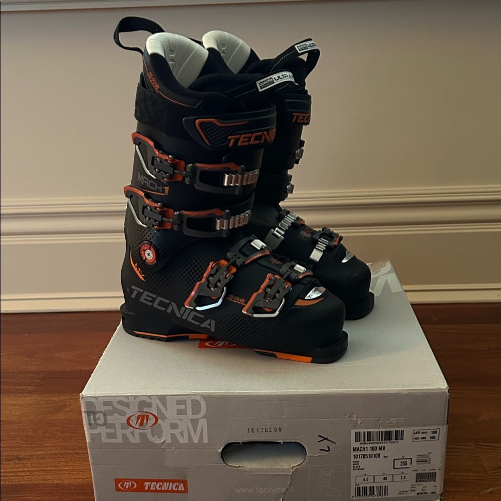 Tecnica Youth Black and Orange Ski Boots